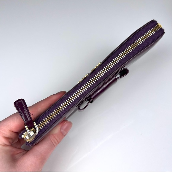 Miu Miu Pattent Leather Bow Wallet Purple - Picture 5 of 8